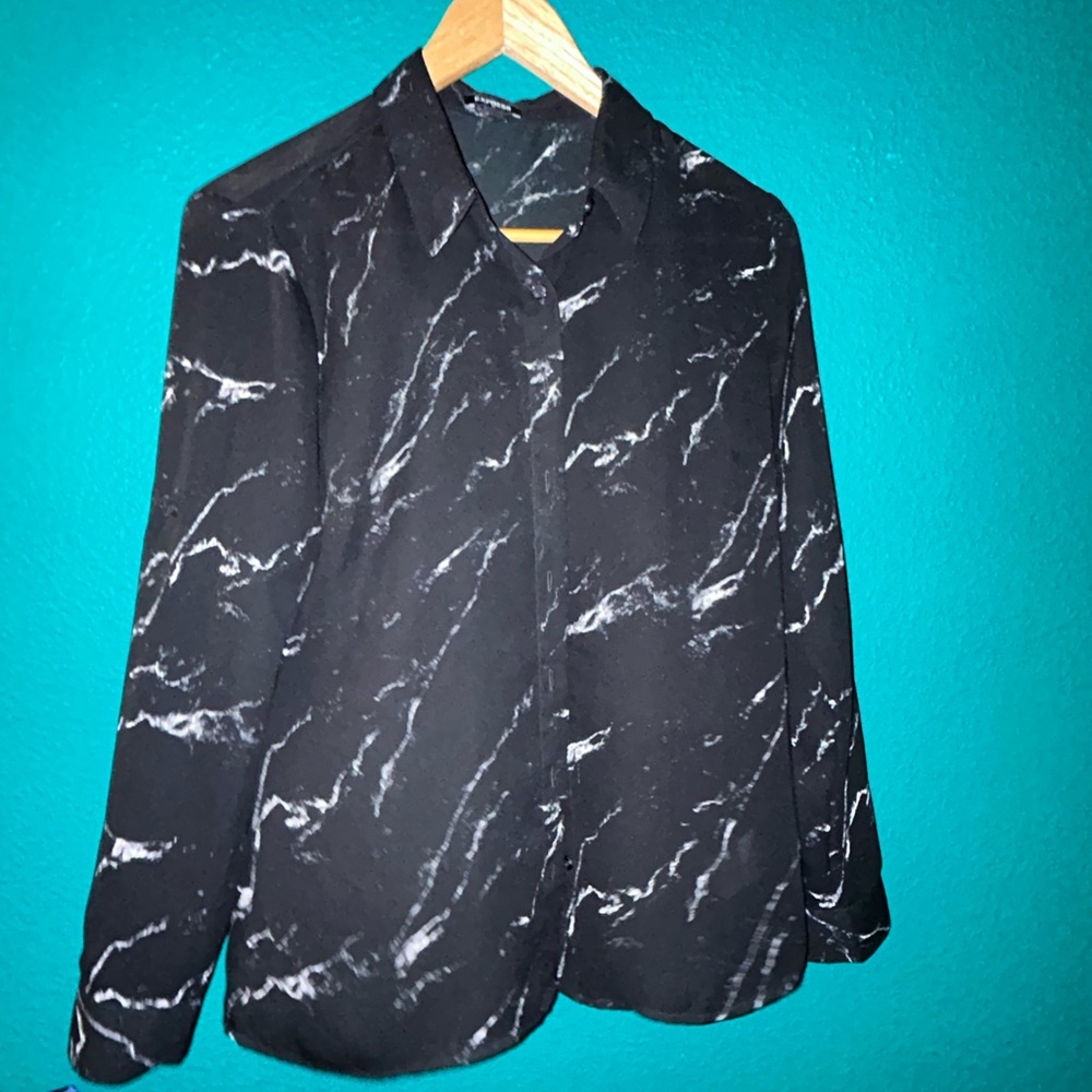 Express women’s size medium button up long sleeve blouse